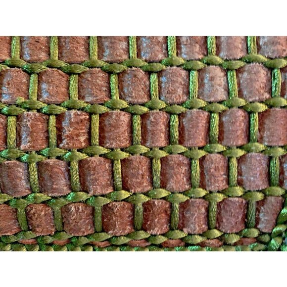 ISABELLA FIORE TUCK DELUX WEAVED PINECONE TASSELED TOTE HANDBAG PURSE GREEN - Picture 3 of 13